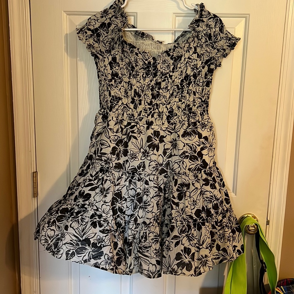 NWT Women’s American eagle dress with side pockets size L